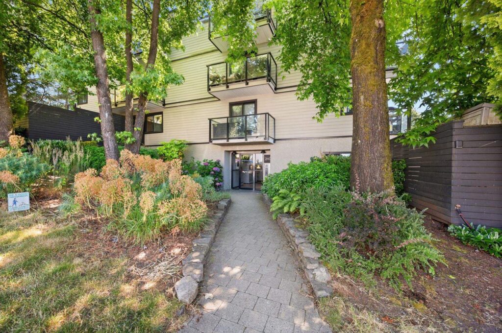 #102 – 240 Mahon Avenue